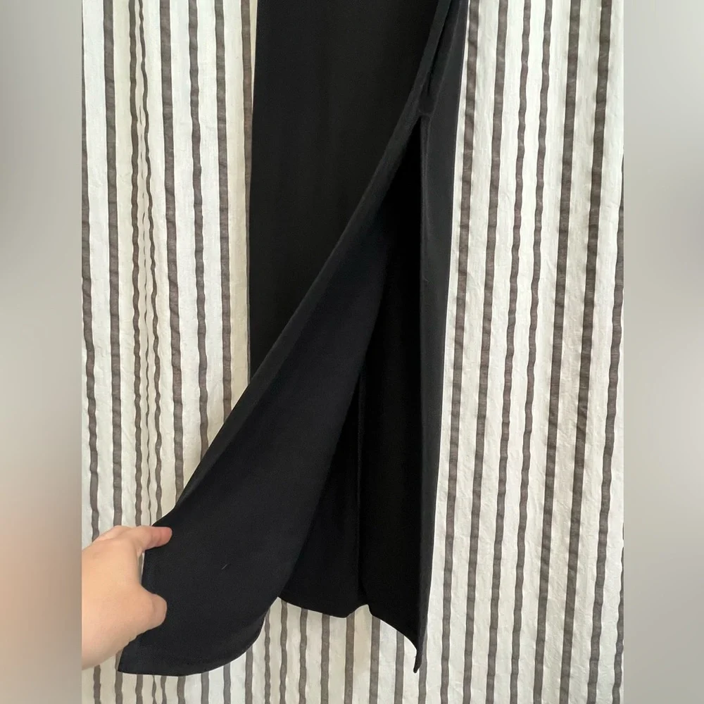 Charlotte Russe Contour Midi dress - all black size Small with slit - Picture 3 of 4